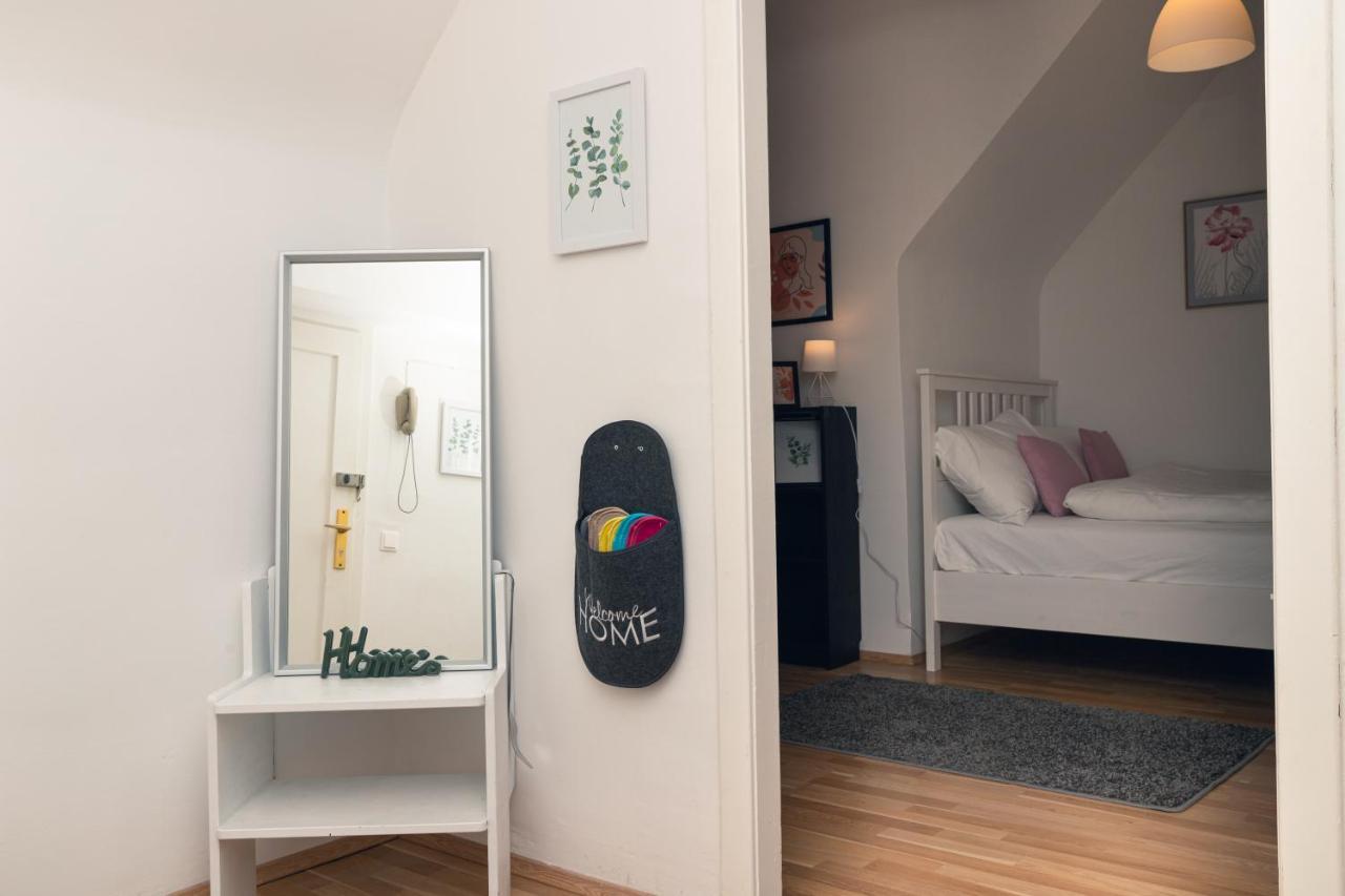 Milky Way Top Floor 2-Bedroom Apartment Air Condition Vienna Exterior photo