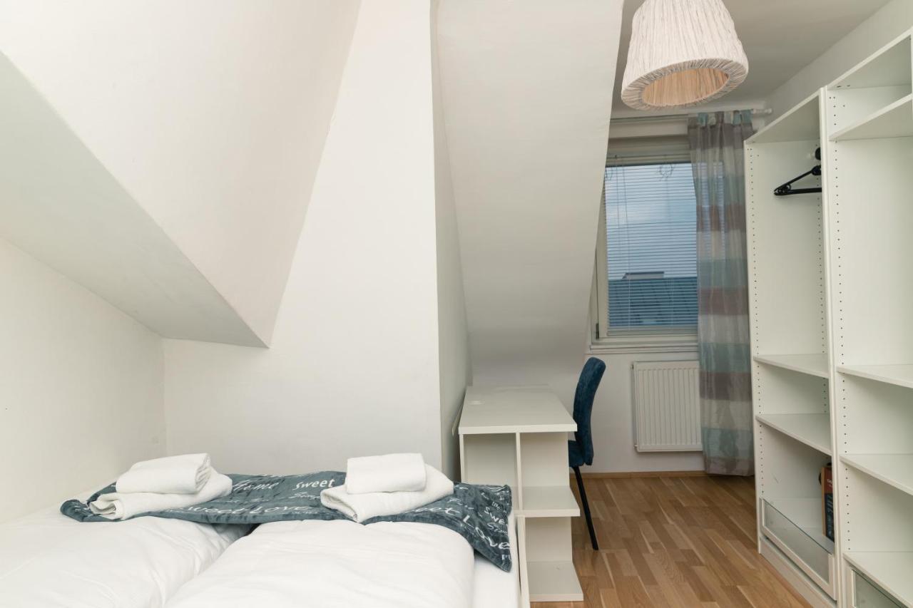 Milky Way Top Floor 2-Bedroom Apartment Air Condition Vienna Exterior photo